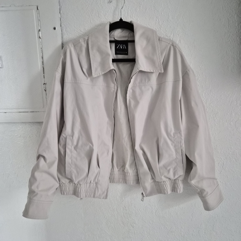 Zara Women's Light Gray Bomber Jacket